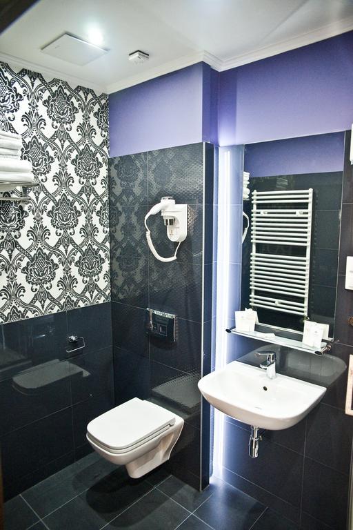 Hotel Gal Tarnów Esterno foto